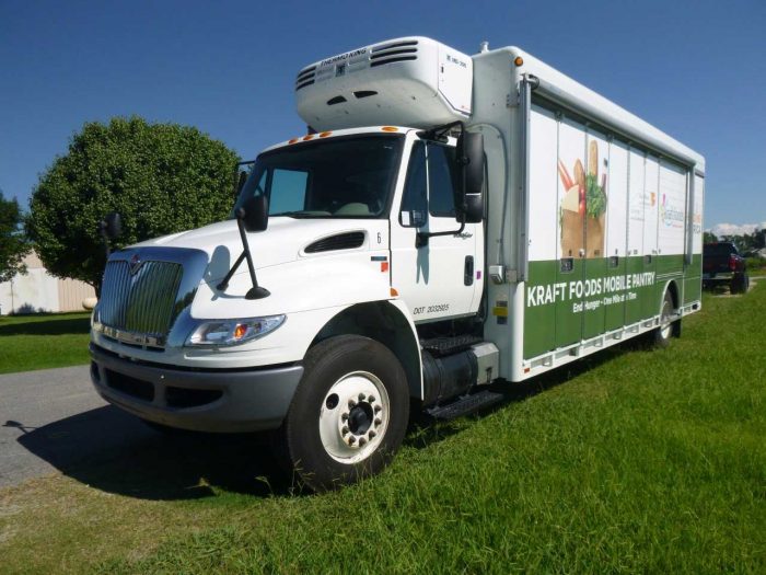 2016 KRAFT Truck Mobile Food Pantry 700x525 